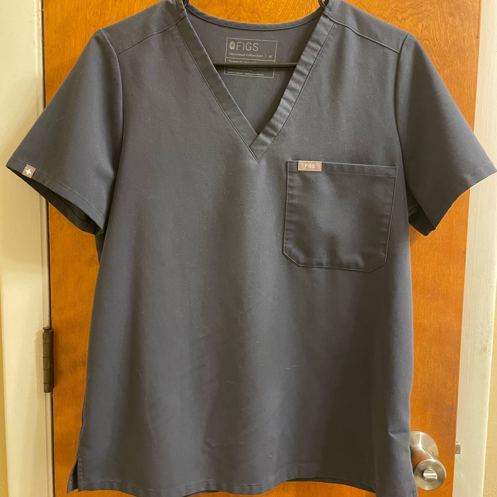FIGS Medium Night Sky Catarina Scrub Top